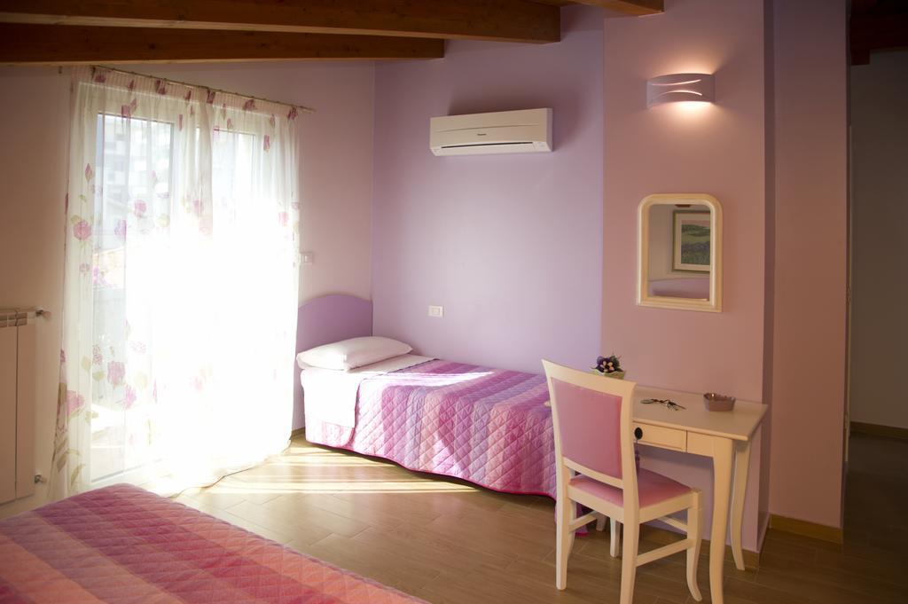 B&B Carlotta Montesilvano Marina Esterno foto